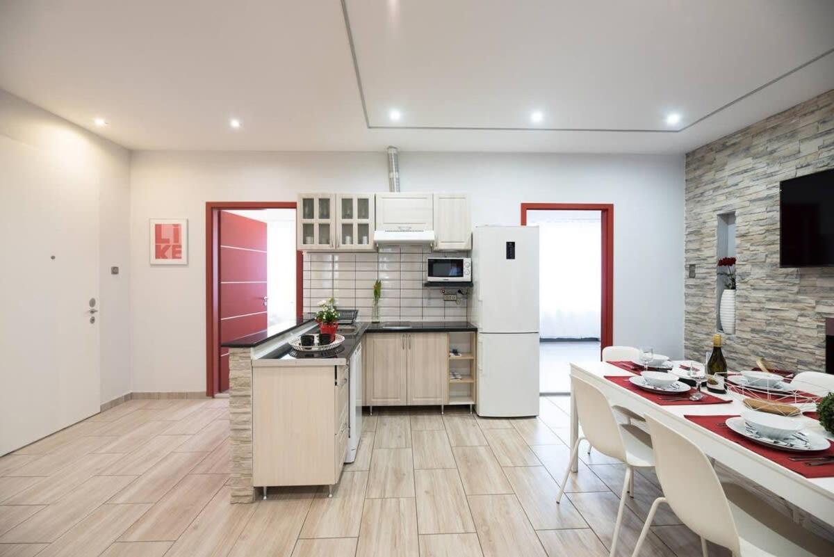 Ultra Central Large Home With Ac And Balcony Будапеща Екстериор снимка