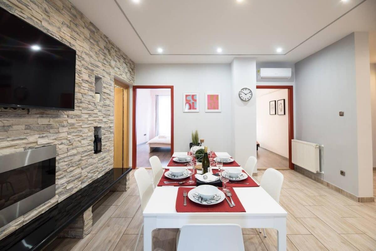 Ultra Central Large Home With Ac And Balcony Будапеща Екстериор снимка